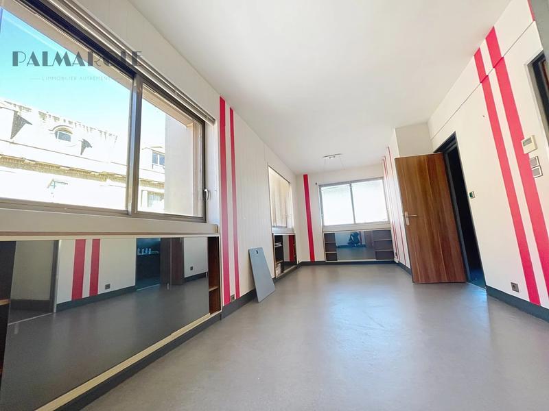 Bureau - 160 m² - 8 pièces