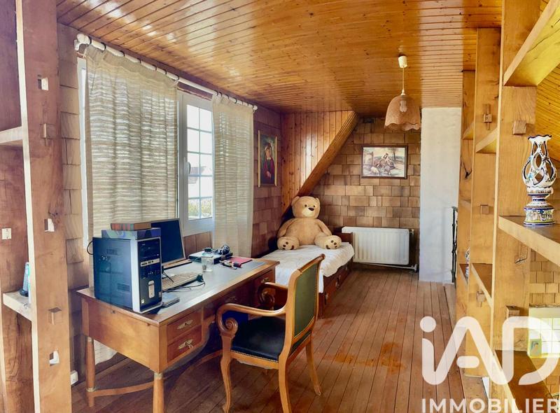 Maison - 240 m² - 8 pièces