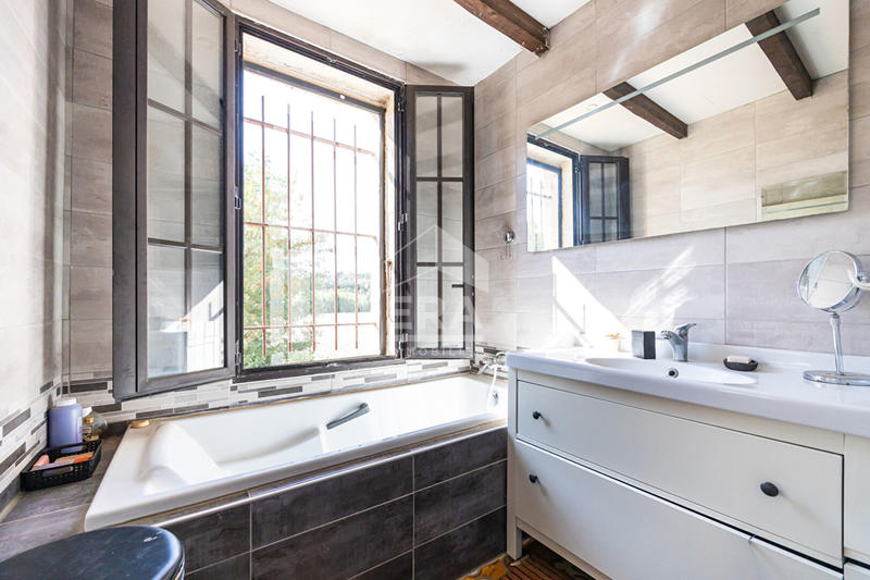 Maison - 170 m² - 6 pièces