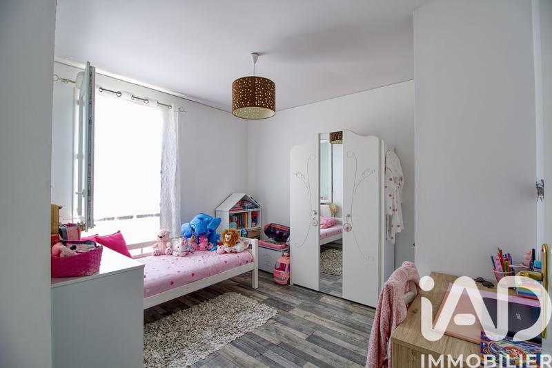 Maison - 93 m² - 5 pièces