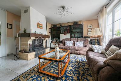 Maison - 146 m² - 7 pièces