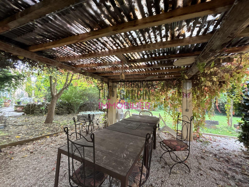 Mas - 285 m² - 11 pièces