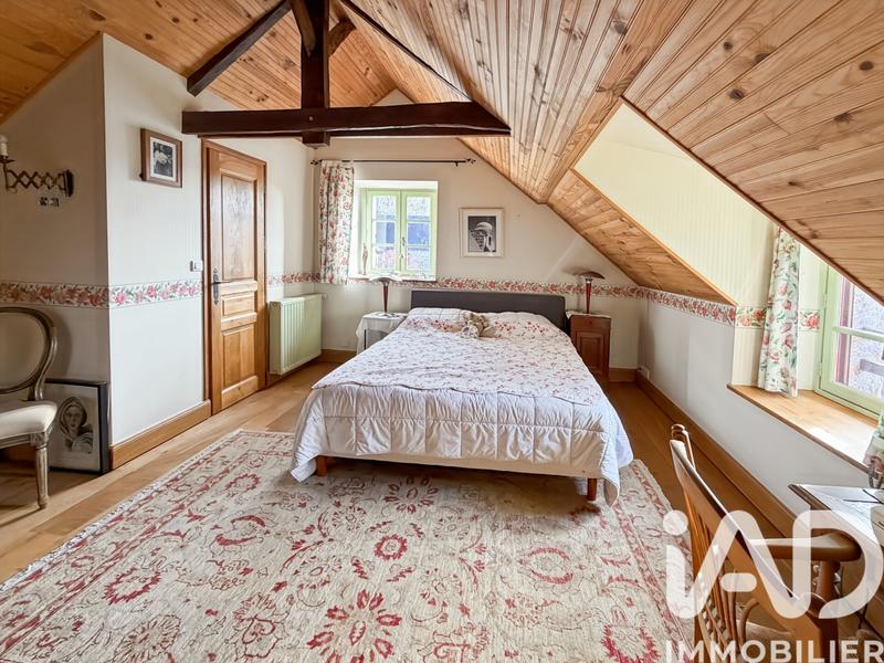 Maison - 320 m² - 12 pièces