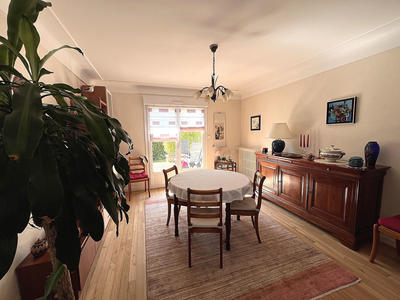 Maison - 167 m² - 7 pièces