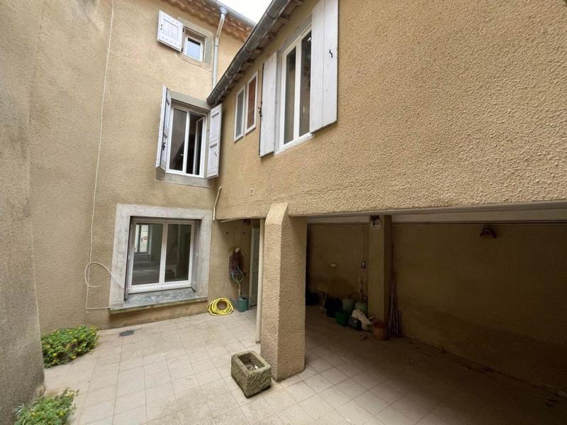 Maison - 190 m² - 8 pièces