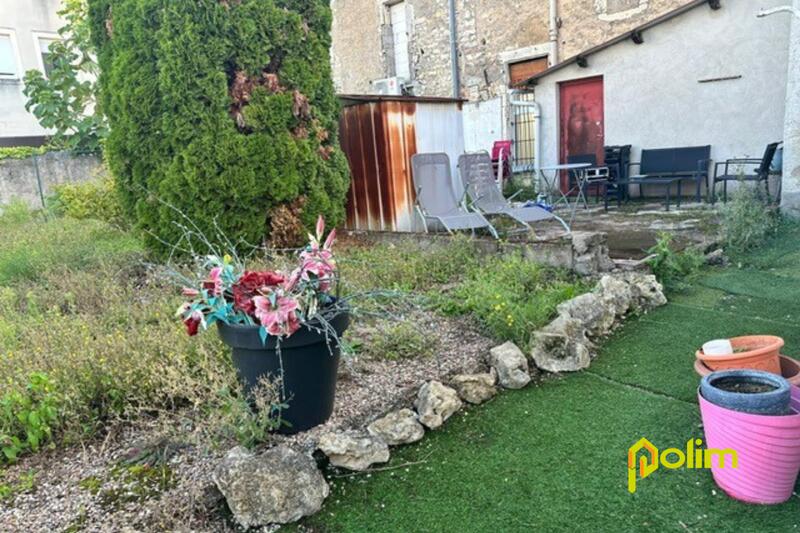 Fonds de commerce - Magasins - 97 m²