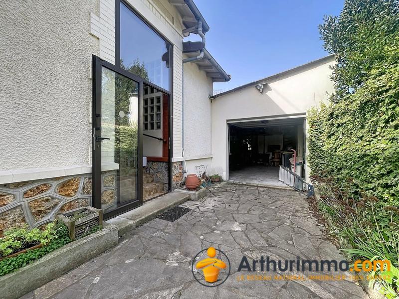 Maison - 95 m² - 5 pièces