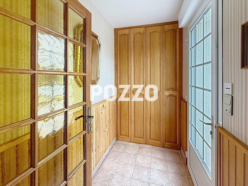 Maison - 99 m² - 5 pièces