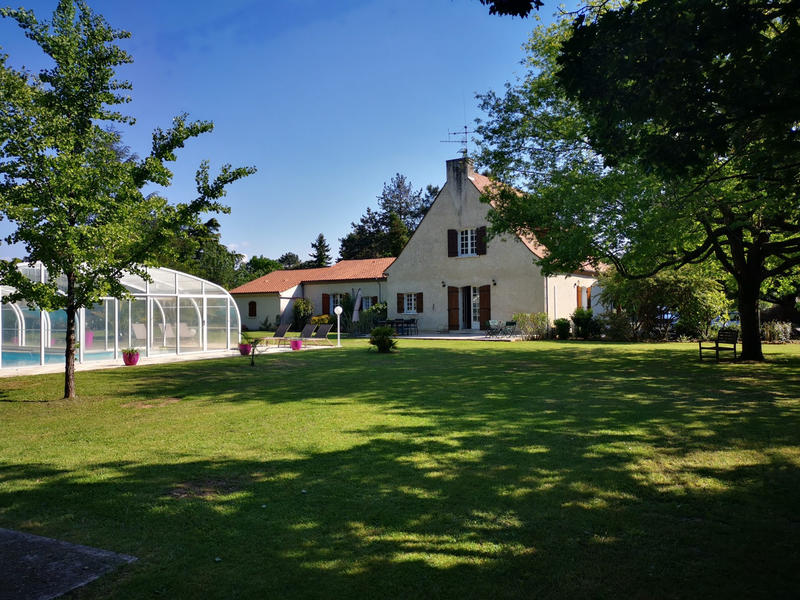 Villa - 271 m² - 6 pièces
