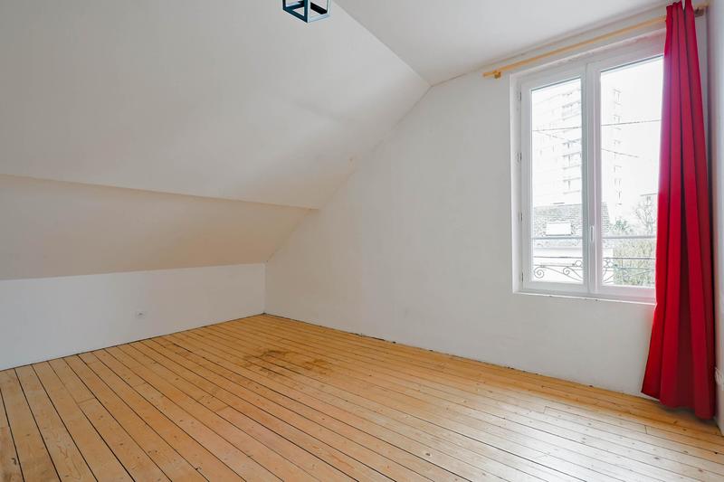 Maison - 102 m² - 6 pièces