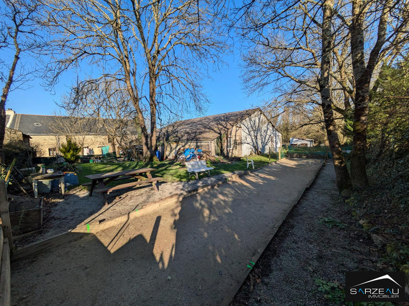 Maison ancienne - 218 m² - 11 pièces