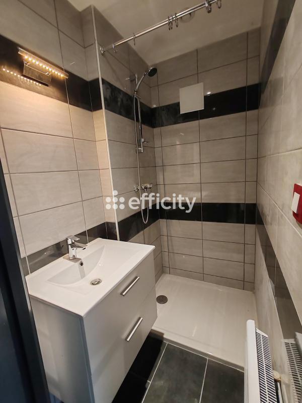 Immeuble - 170 m² - 9 pièces