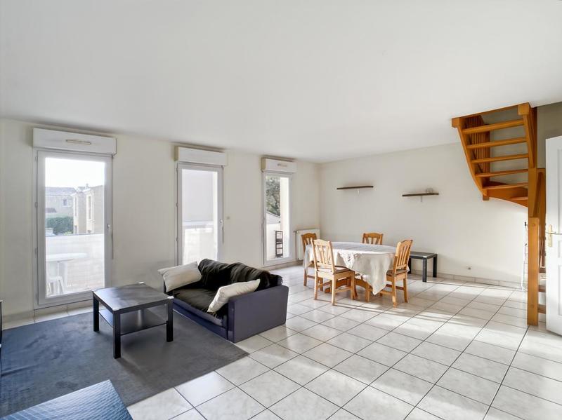 Appartement - 100 m² - 4 pièces