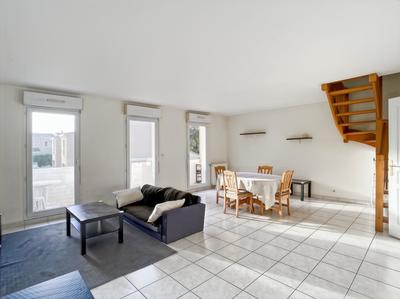 Appartement - 100 m² - 4 pièces