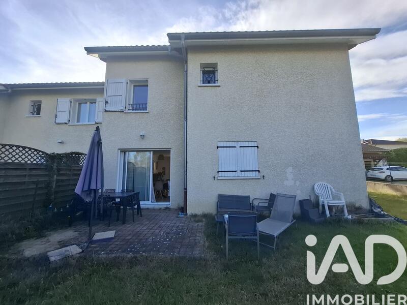 Maison - 99 m² - 5 pièces