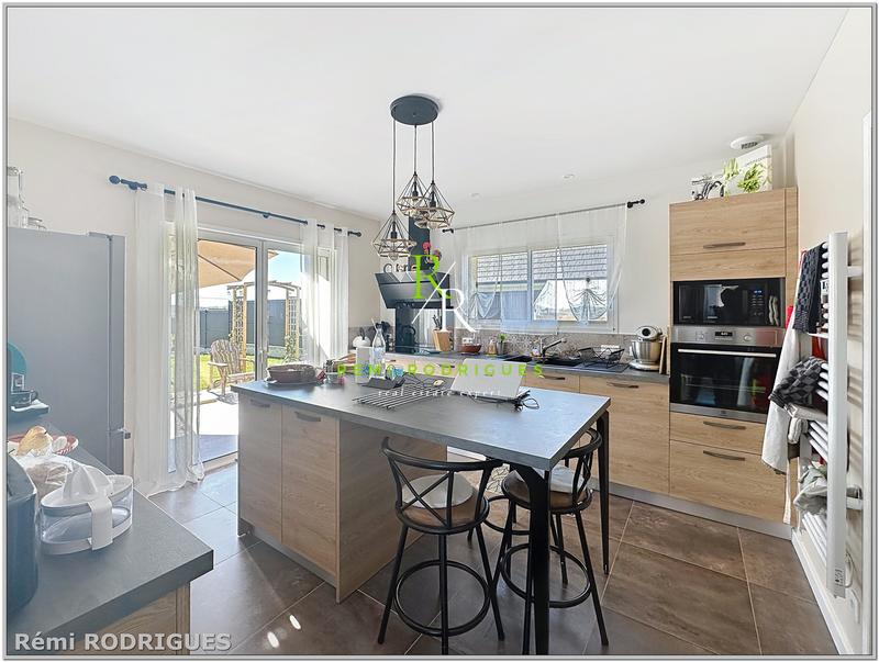 Maison - 130 m² - 6 pièces