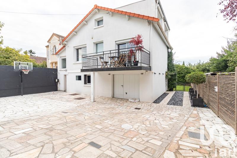 Maison - 170 m² - 7 pièces