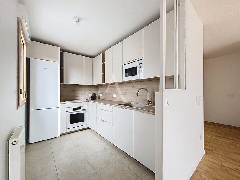 Appartement - 94 m² - 5 pièces