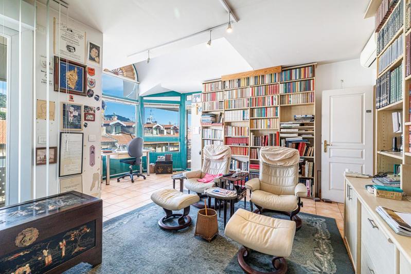 Appartement - 182 m² - 4 pièces