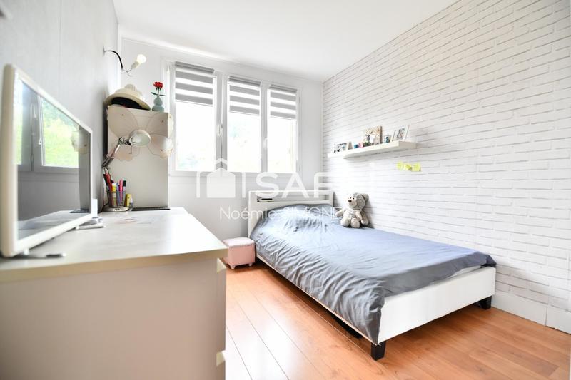 Appartement - 101 m² - 6 pièces