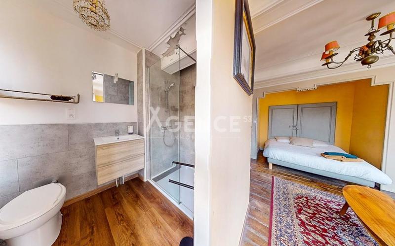 Maison - 294 m² - 7 pièces