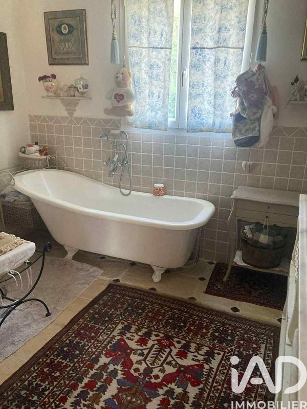 Maison - 185 m² - 5 pièces