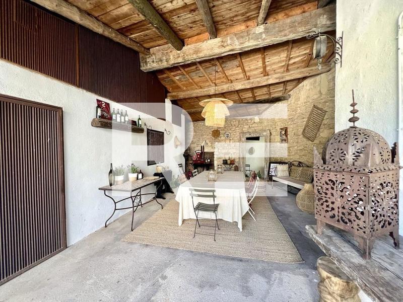 Maison - 298 m² - 7 pièces