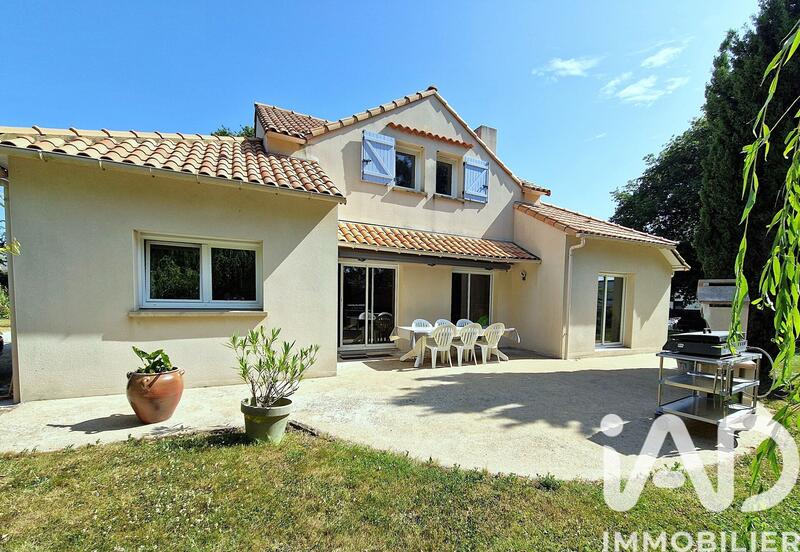 Maison - 132 m² - 6 pièces