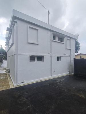 Maison - 210 m² - 7 pièces