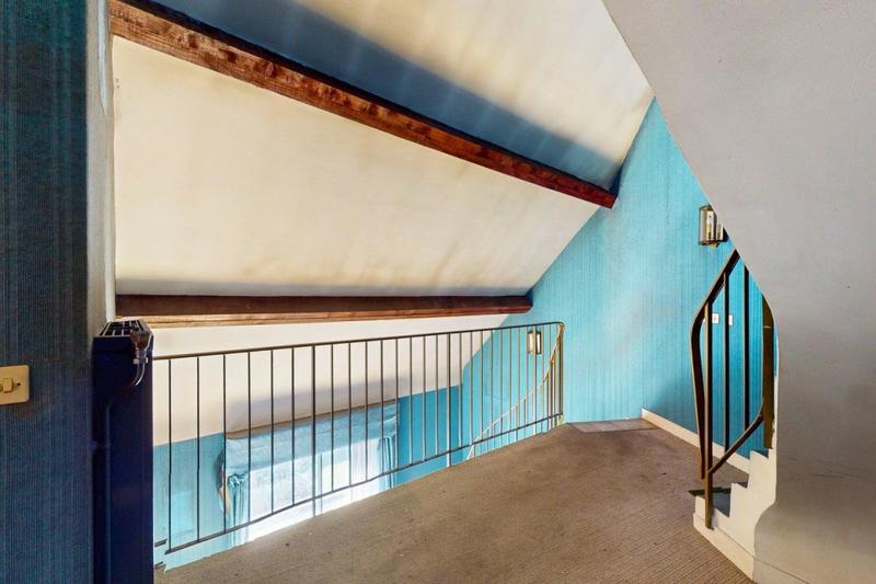 Appartement - 98 m² - 4 pièces