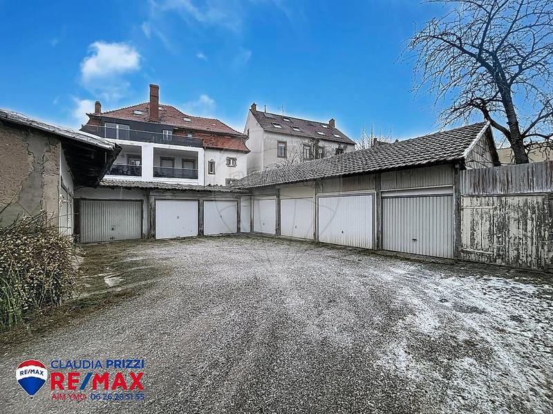 Garage - 150 m²