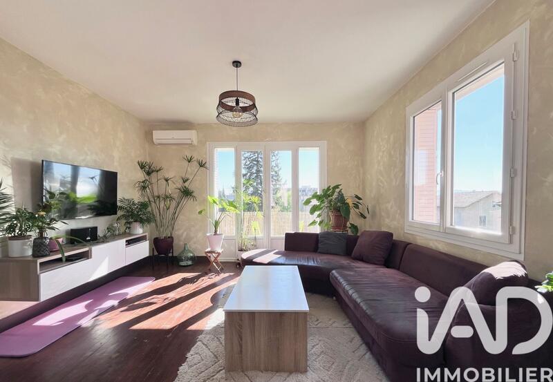 Appartement - 80 m² - 4 pièces