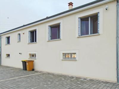 Maison - 145 m² - 9 pièces