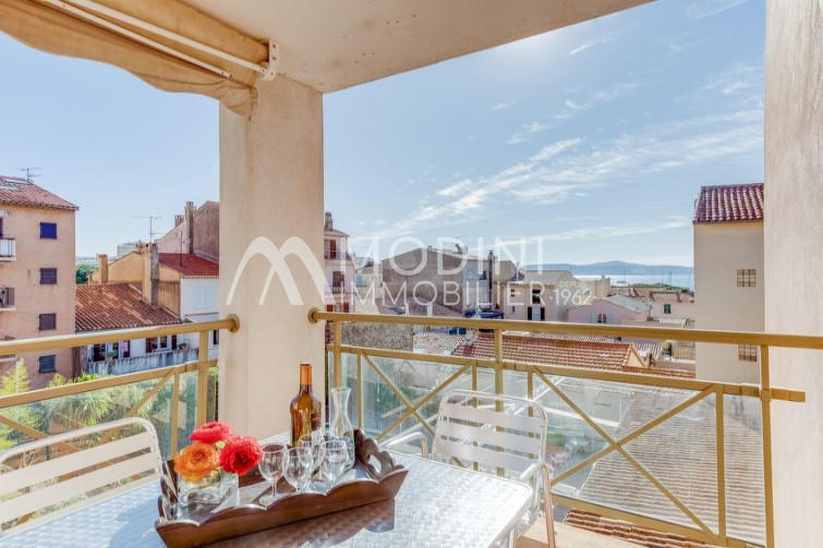 Appartement - 98 m² - 3 pièces