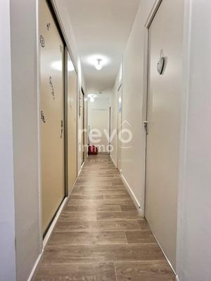 Appartement - 96 m² - 5 pièces