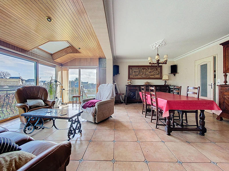 Maison - 158 m² - 6 pièces