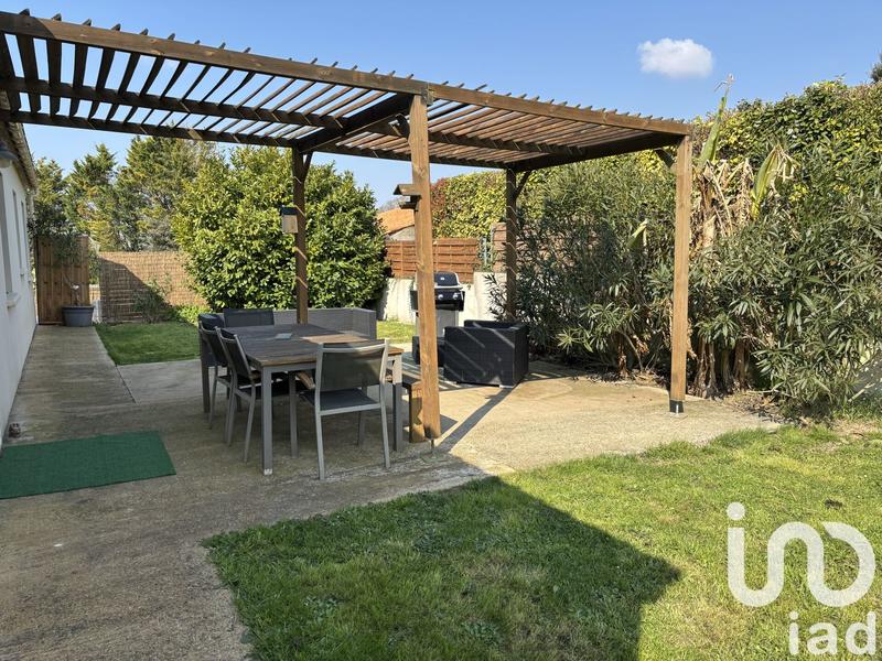 Maison - 249 m² - 8 pièces