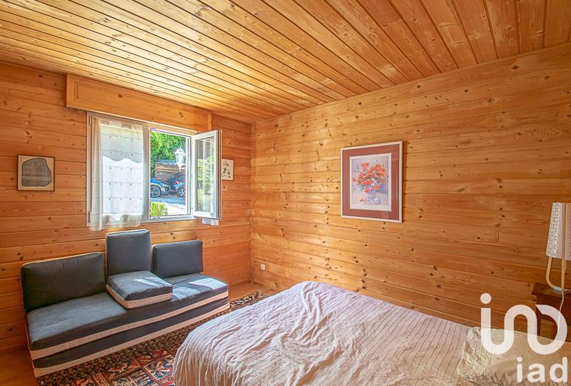 Maison - 233 m² - 10 pièces