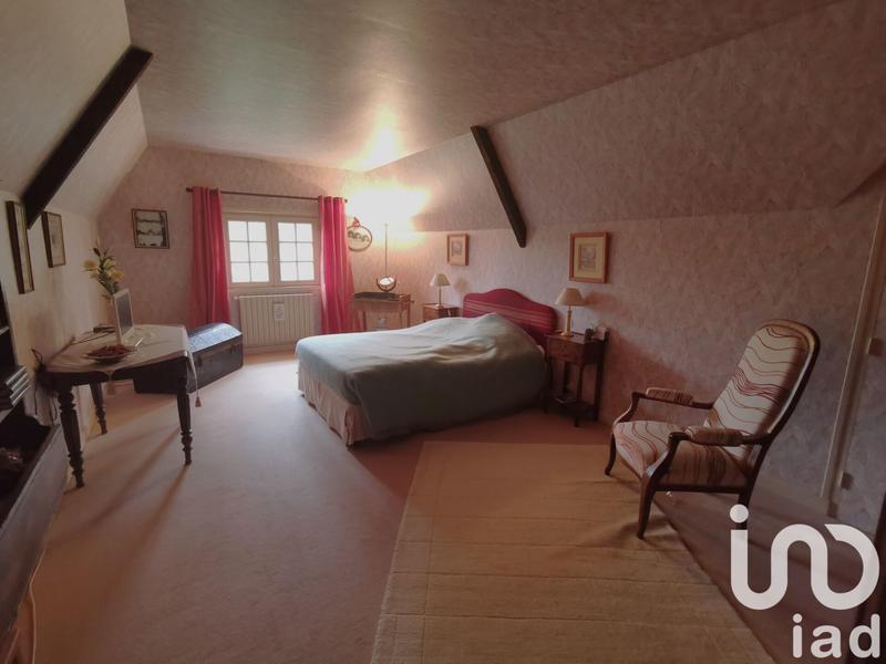 Maison - 236 m² - 9 pièces