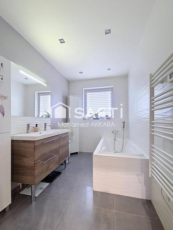 Maison - 125 m² - 6 pièces