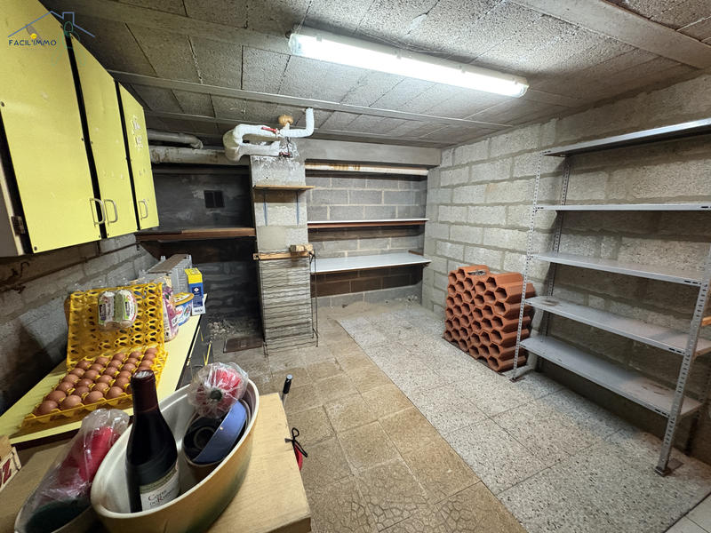 Maison - 220 m² - 9 pièces