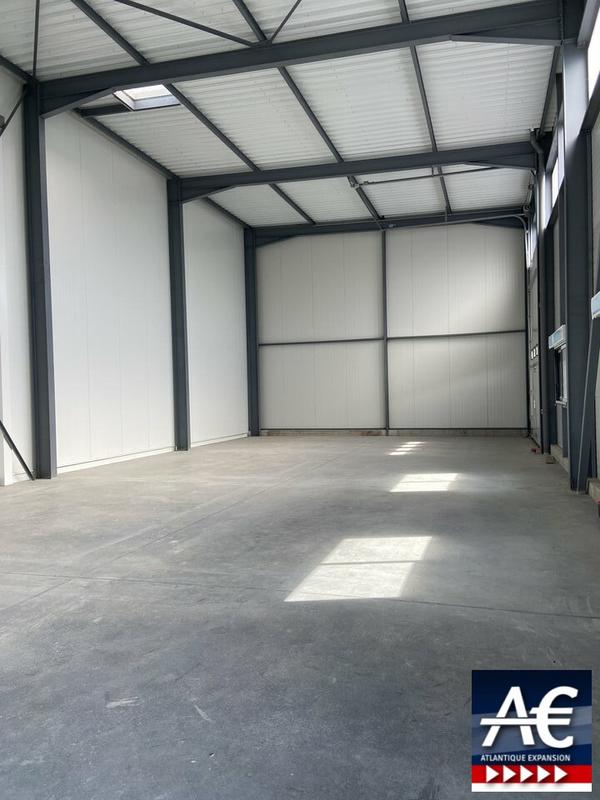 Entrepôt - 200 m²
