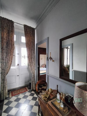 Maison ancienne - 310 m² - 12 pièces