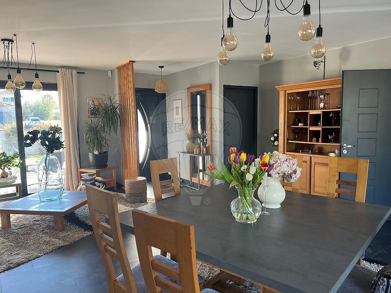 Maison - 145 m² - 6 pièces