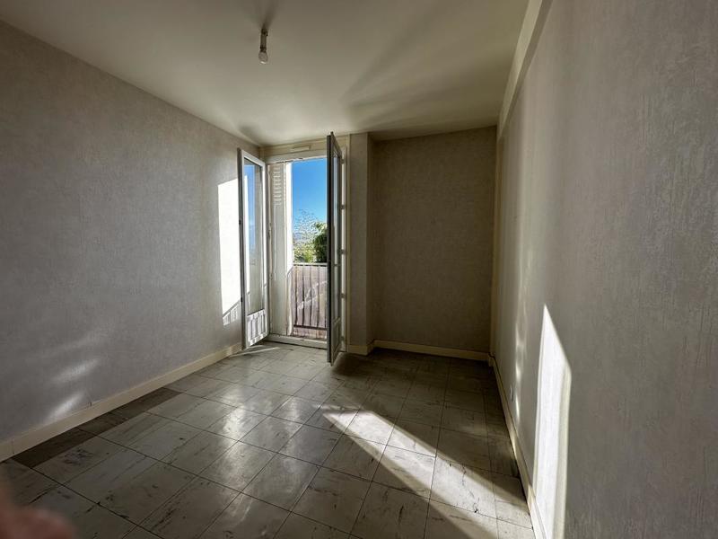 Appartement - 72 m² - 4 pièces