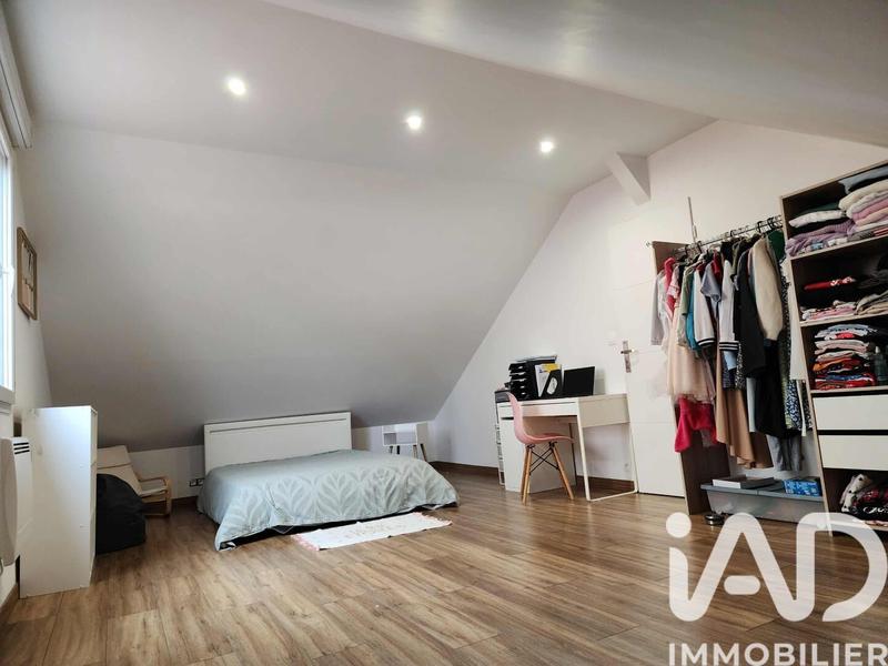 Maison - 192 m² - 6 pièces