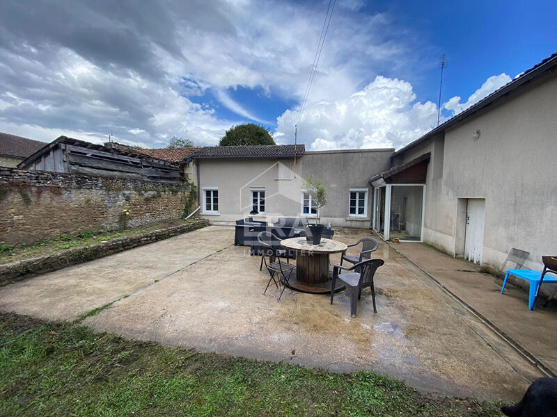 Maison - 140 m² - 5 pièces