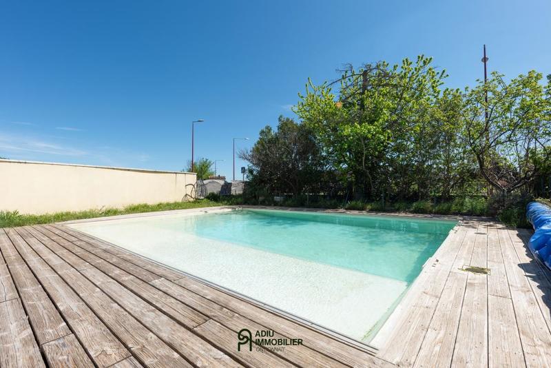 Propriété - 252 m² - 5 pièces