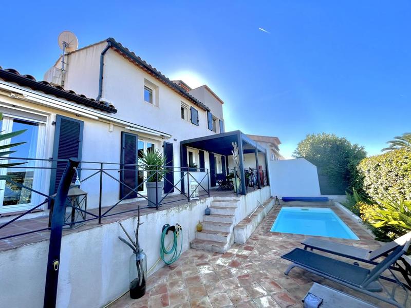 Maison - 133 m² - 2 pièces