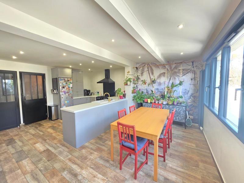 Maison - 105 m² - 6 pièces